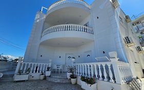 Villa A & A